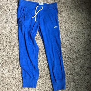 Nike cropped sweatpants